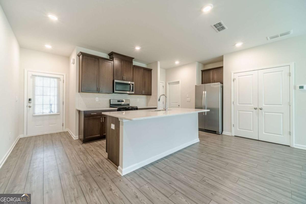 1412 Villageside Court
