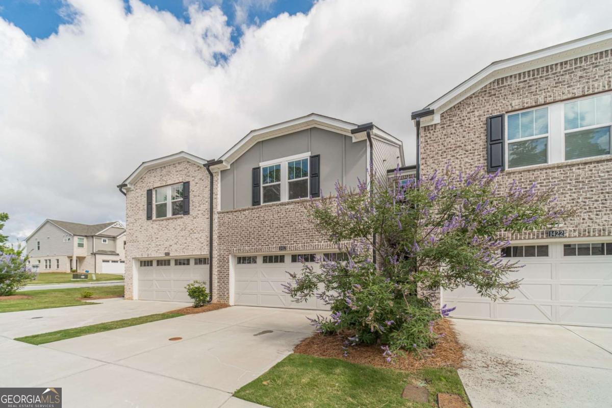 1412 Villageside Court