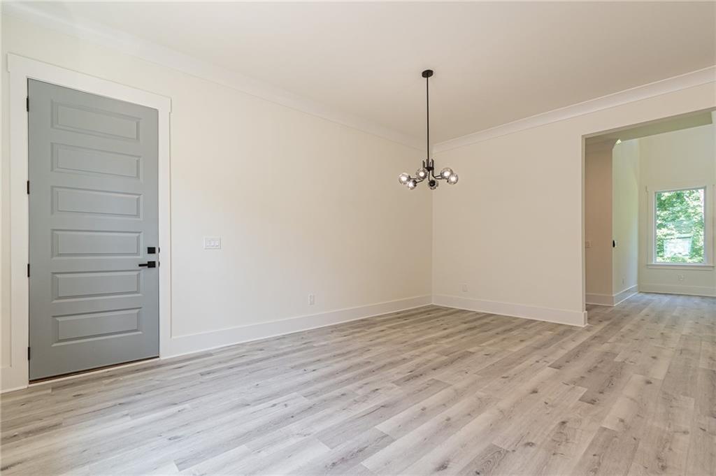 658 Rockbridge Rd NW