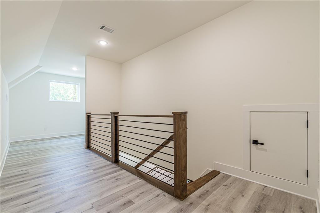 658 Rockbridge Rd NW