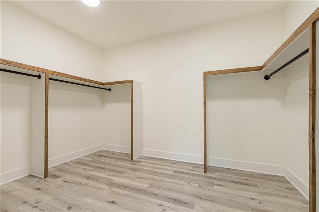 658 Rockbridge Rd NW