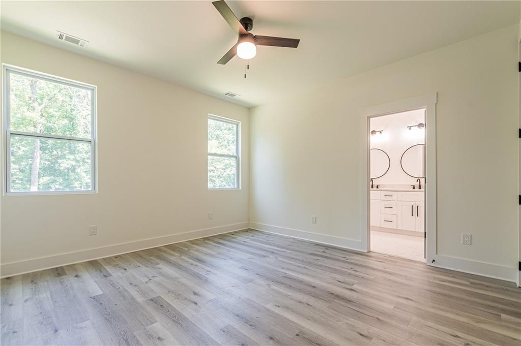 658 Rockbridge Rd NW