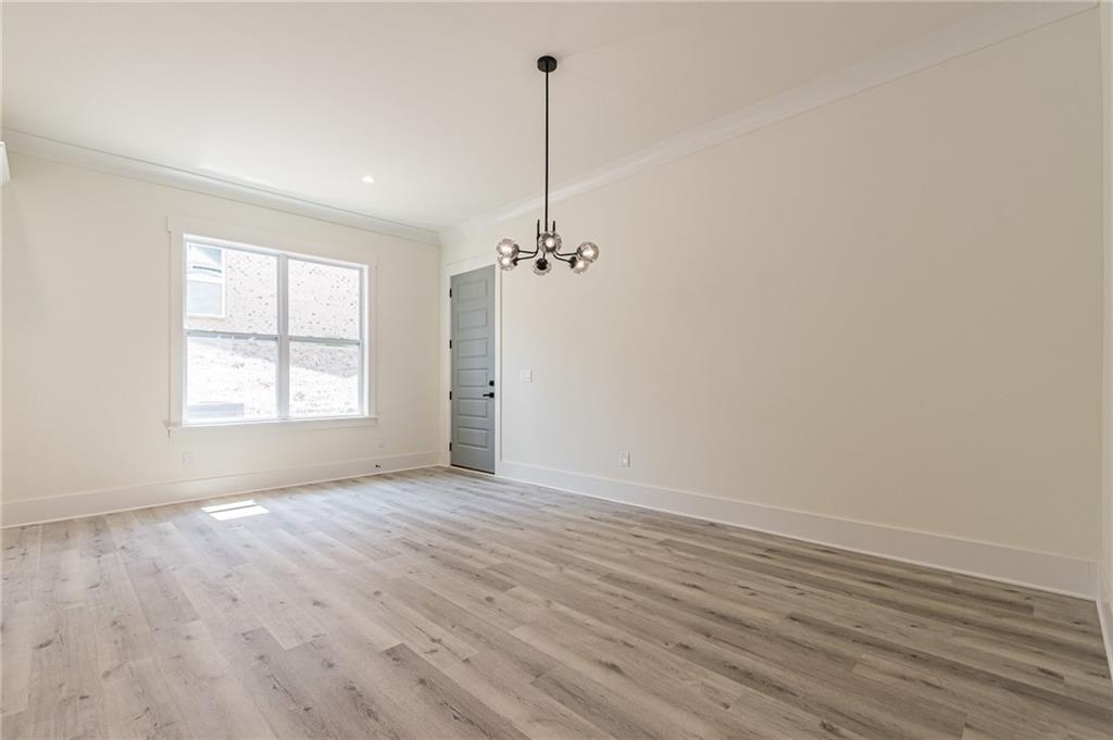 658 Rockbridge Rd NW