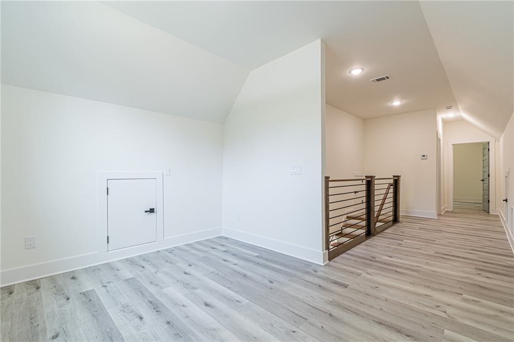 658 Rockbridge Rd NW