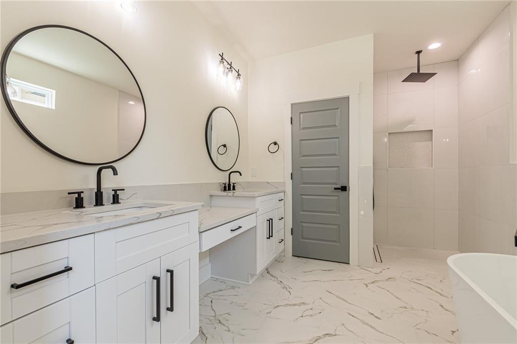 658 Rockbridge Rd NW