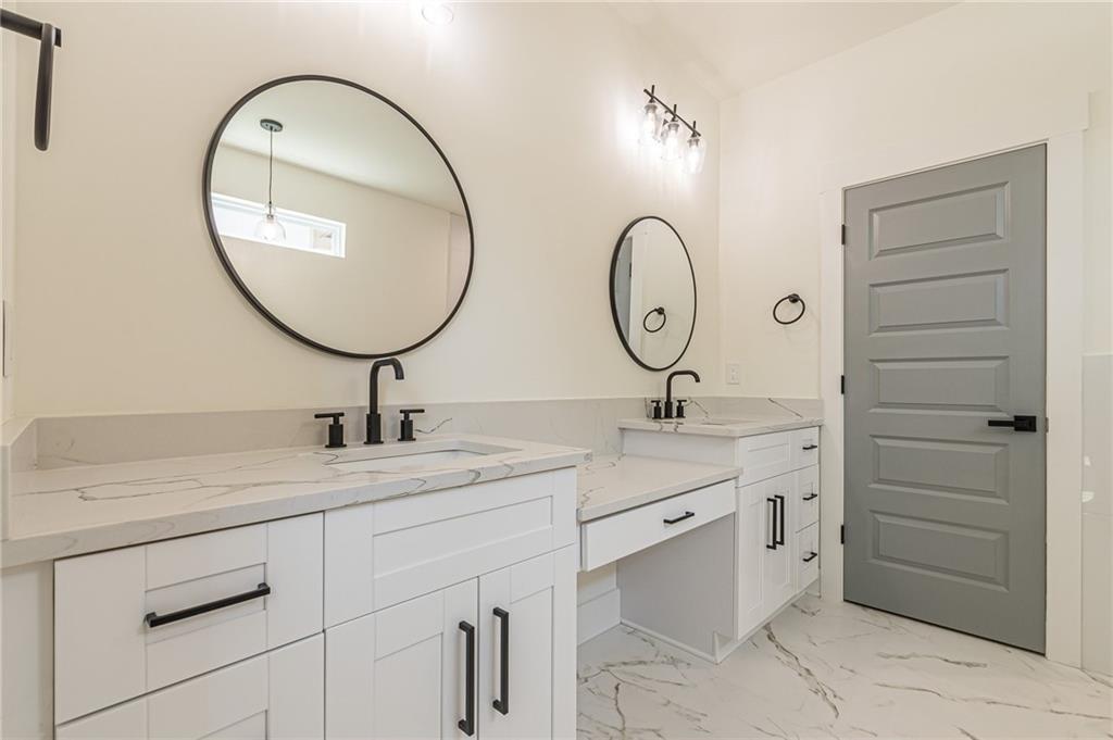 658 Rockbridge Rd NW