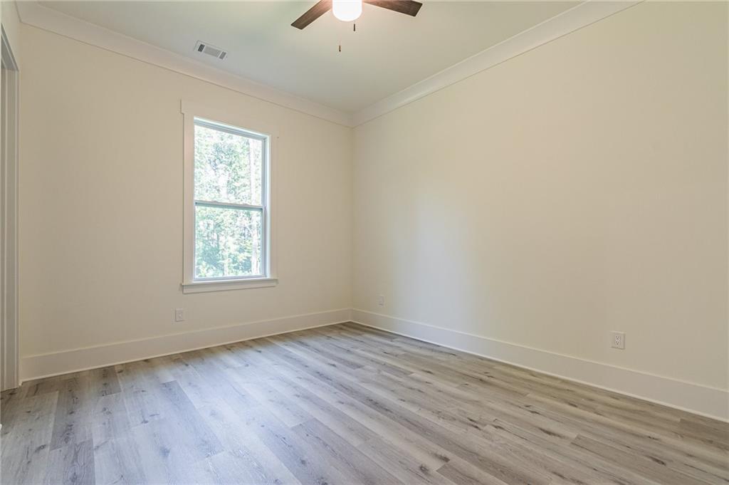 658 Rockbridge Rd NW