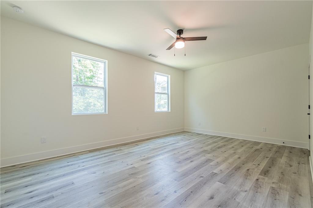 658 Rockbridge Rd NW