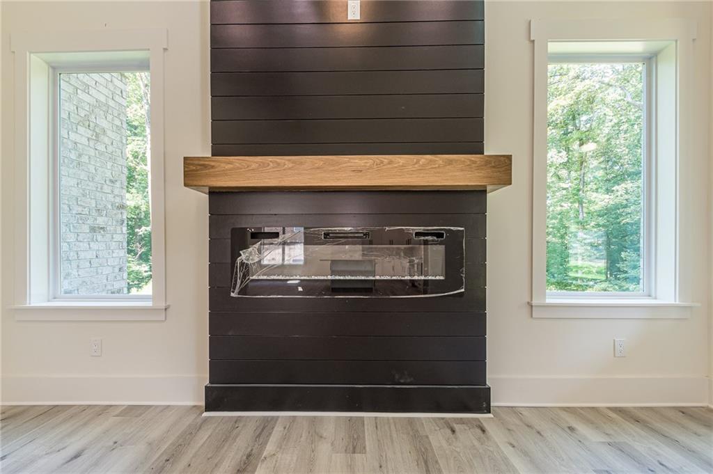 658 Rockbridge Rd NW