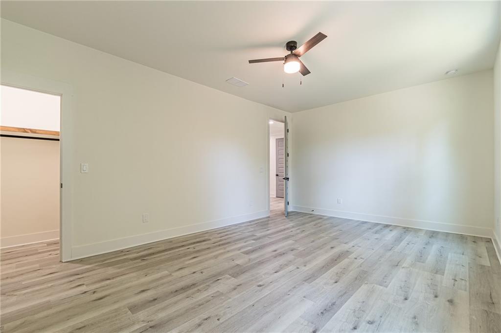 658 Rockbridge Rd NW