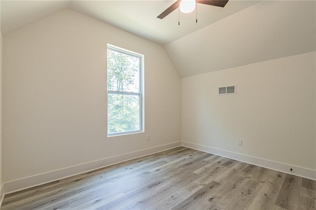 658 Rockbridge Rd NW