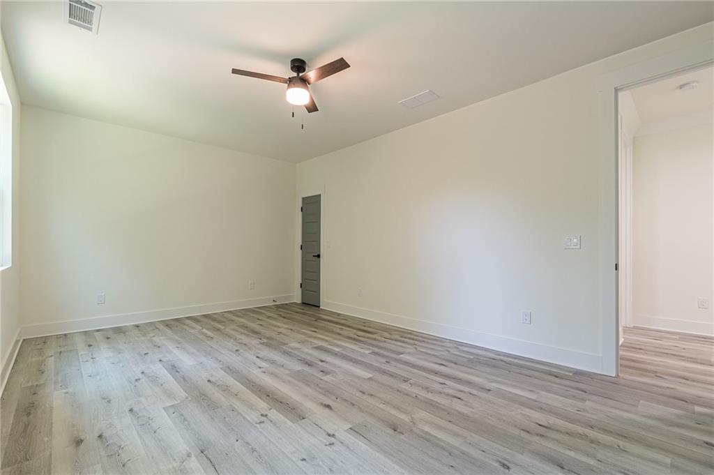 658 Rockbridge Rd NW