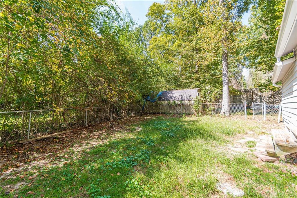 806 Houndstooth Trail NW