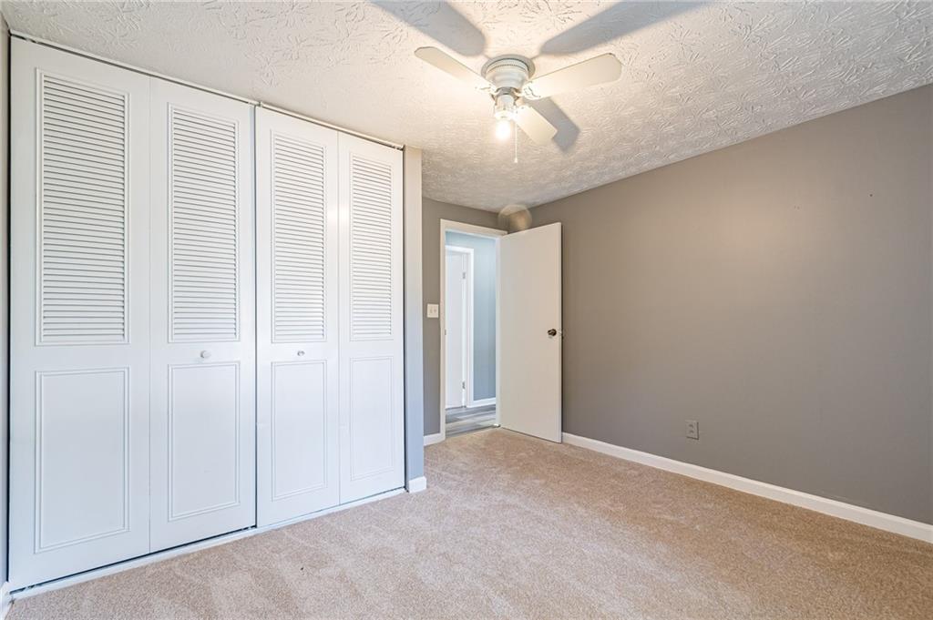806 Houndstooth Trail NW