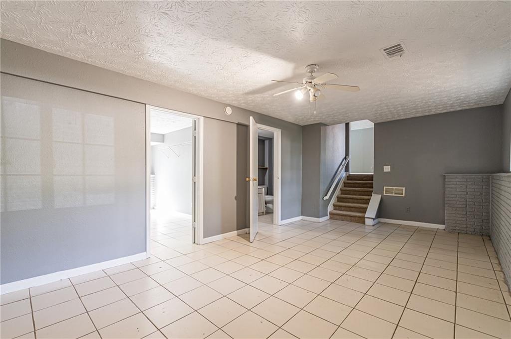 806 Houndstooth Trail NW