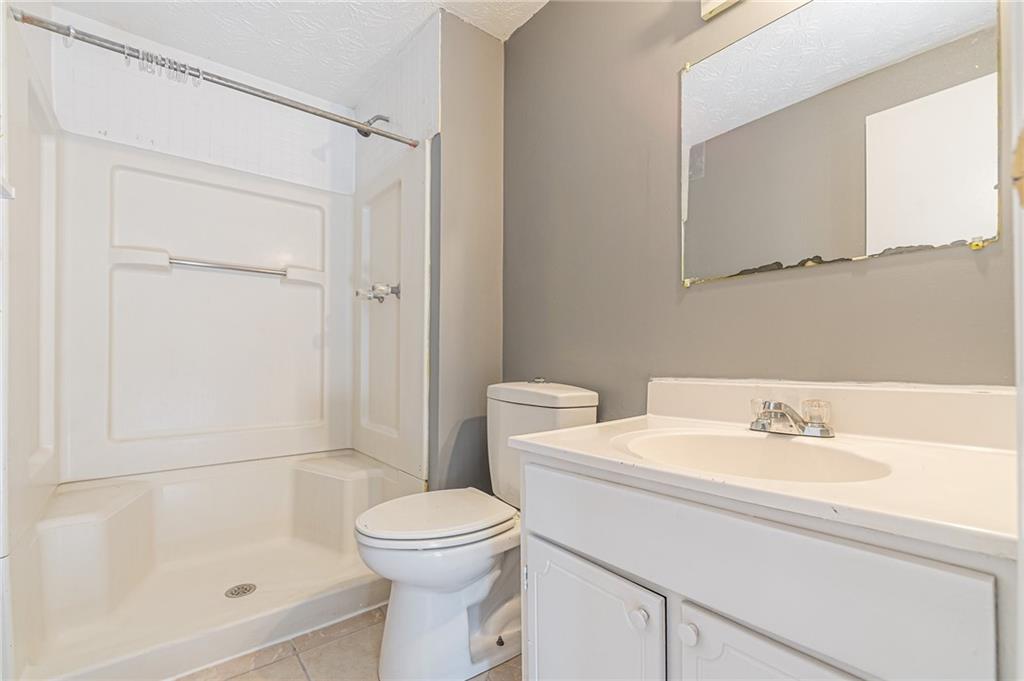 806 Houndstooth Trail NW