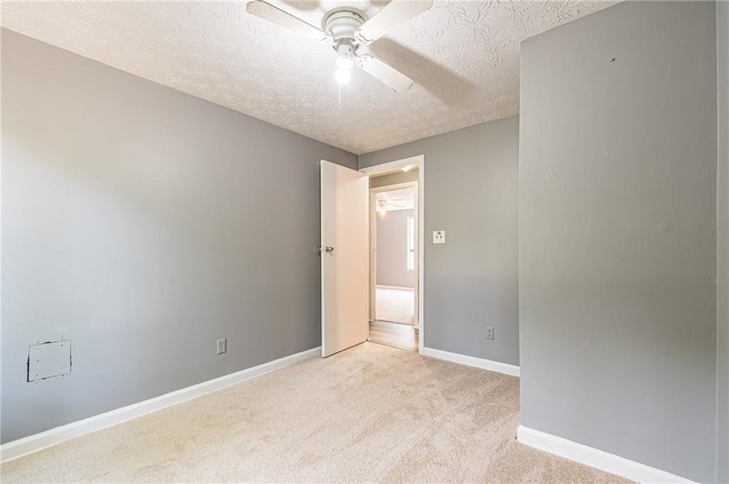 806 Houndstooth Trail NW