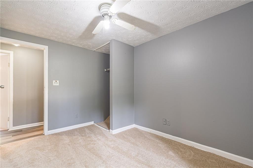 806 Houndstooth Trail NW