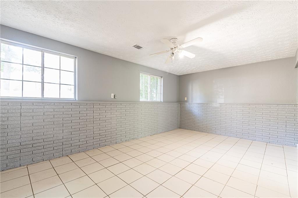 806 Houndstooth Trail NW