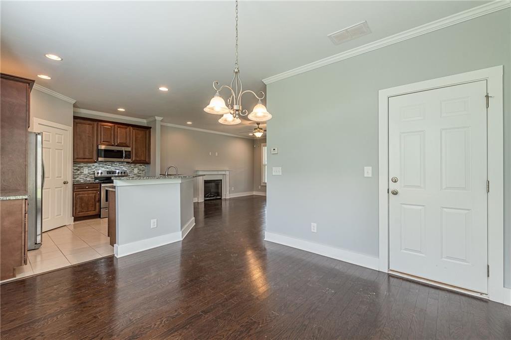1785 Maple Walk Circle SW