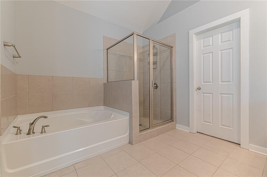 1785 Maple Walk Circle SW