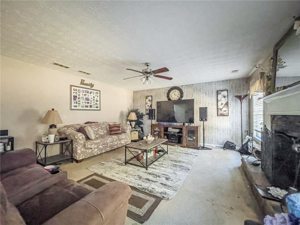 4529 Woodgate Hill Trail
