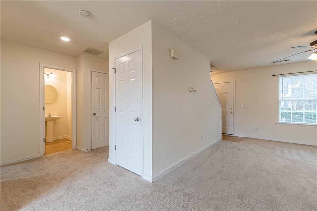 9464 Lakeview Road