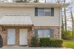 894 Six Oaks Circle Unit A