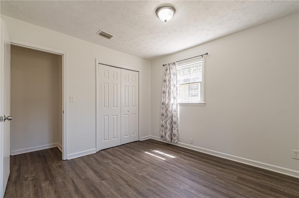 926 Live Oak Court