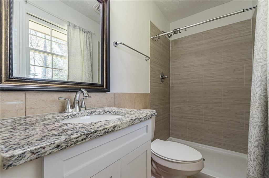 926 Live Oak Court