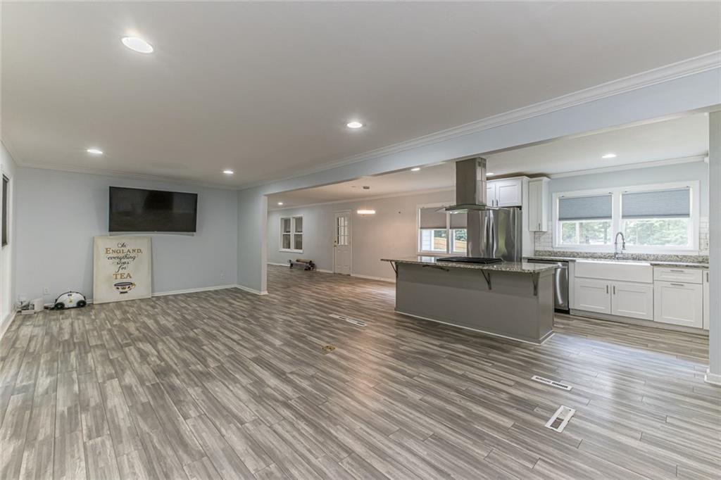 394 Dorsey Circle SW