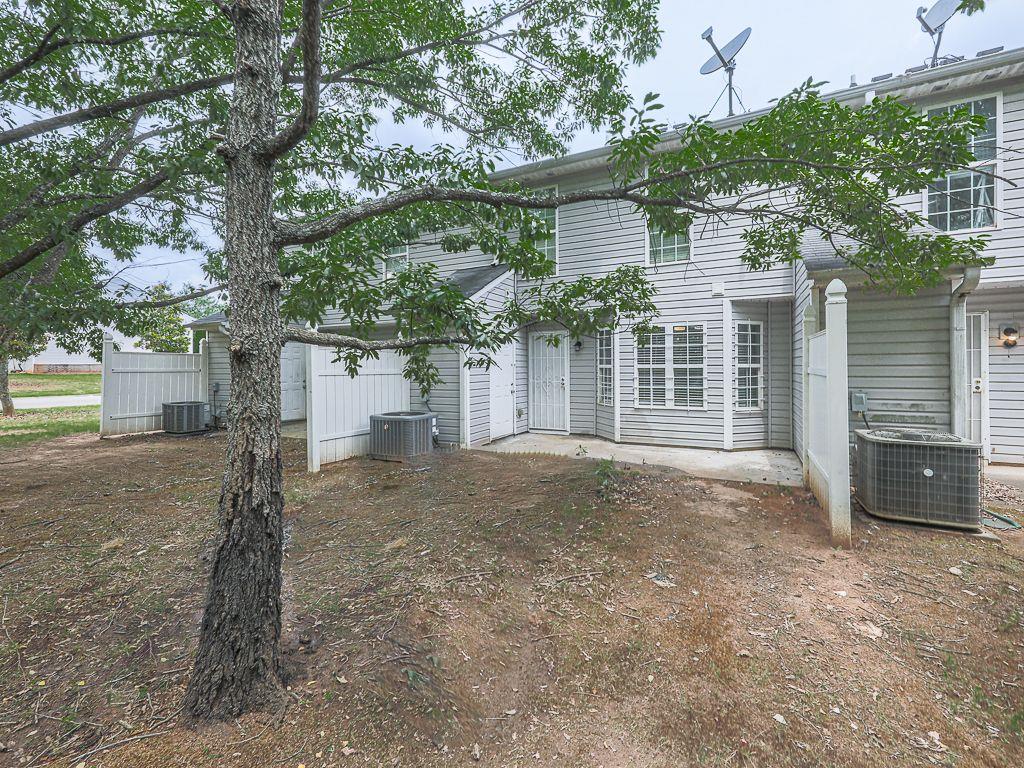 3426 WALDROP Trail