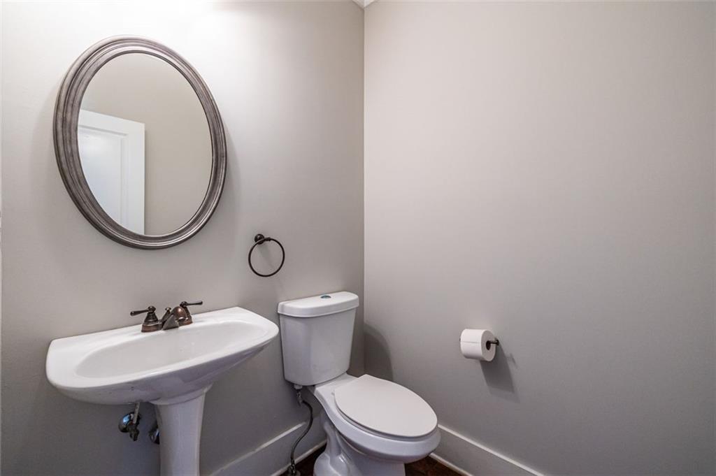 1310 Jandras Lane SE