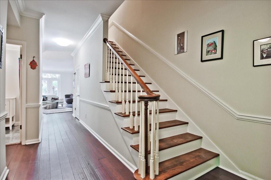 26 Willow Glen NE