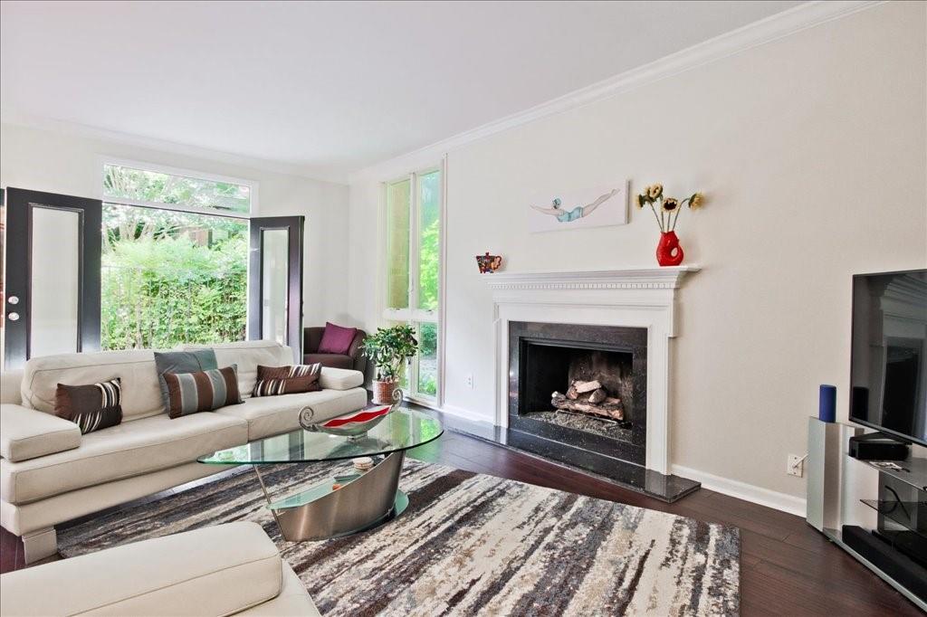 26 Willow Glen NE