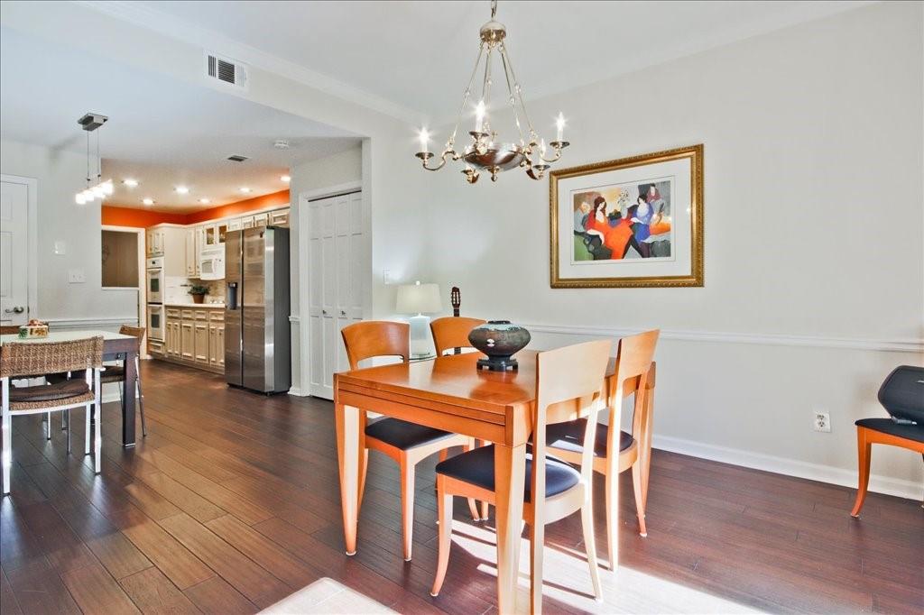 26 Willow Glen NE