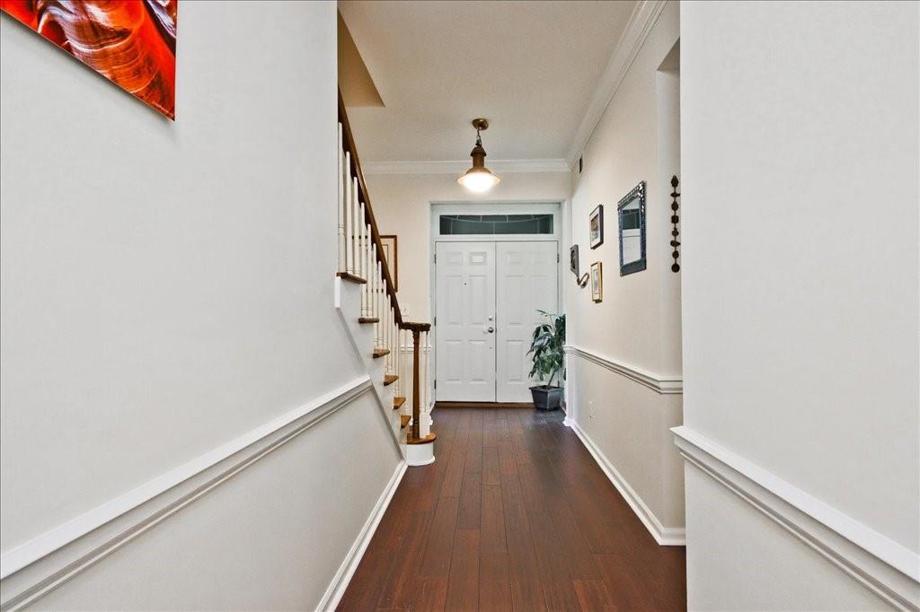 26 Willow Glen NE