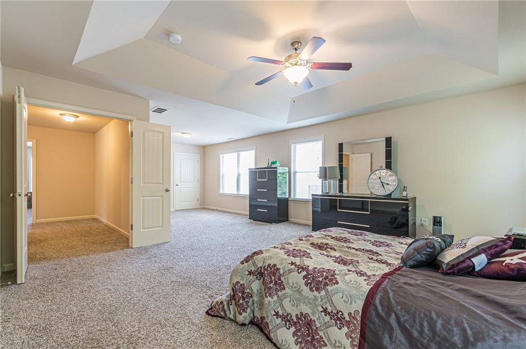 2742 Collins Cove Avenue