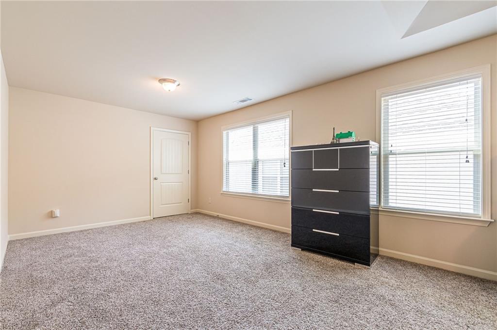 2742 Collins Cove Avenue