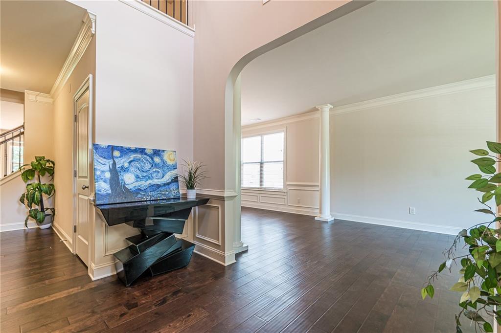 2742 Collins Cove Avenue