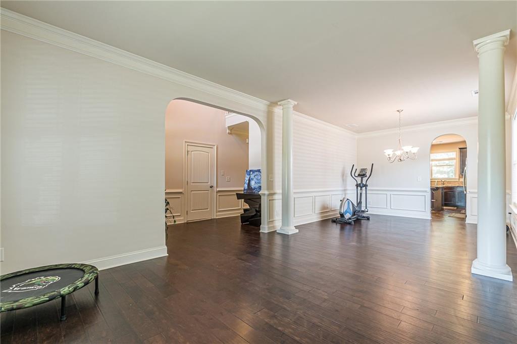 2742 Collins Cove Avenue