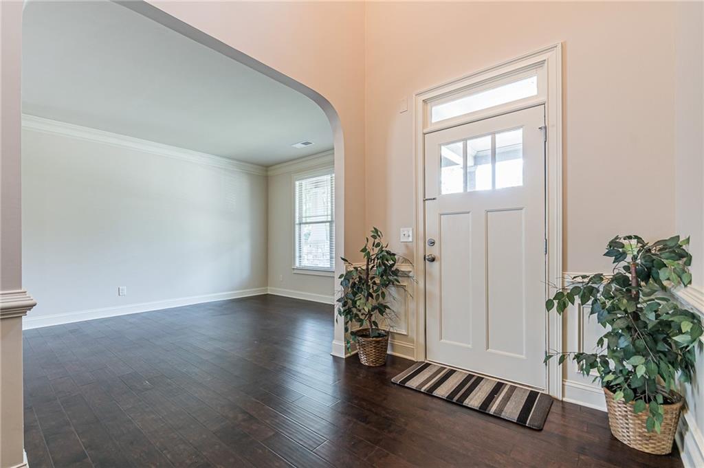 2742 Collins Cove Avenue