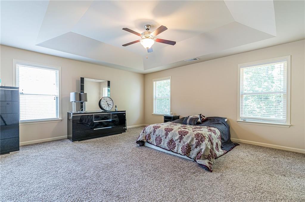 2742 Collins Cove Avenue