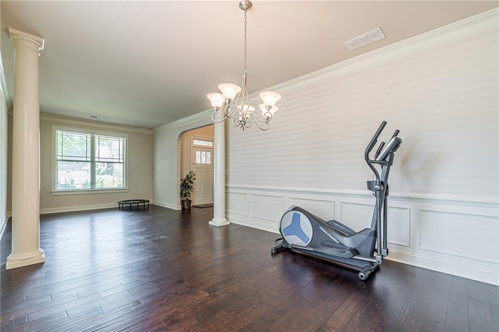 2742 Collins Cove Avenue