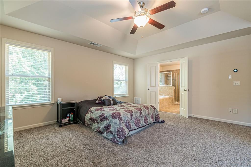 2742 Collins Cove Avenue