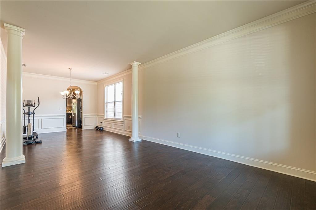 2742 Collins Cove Avenue