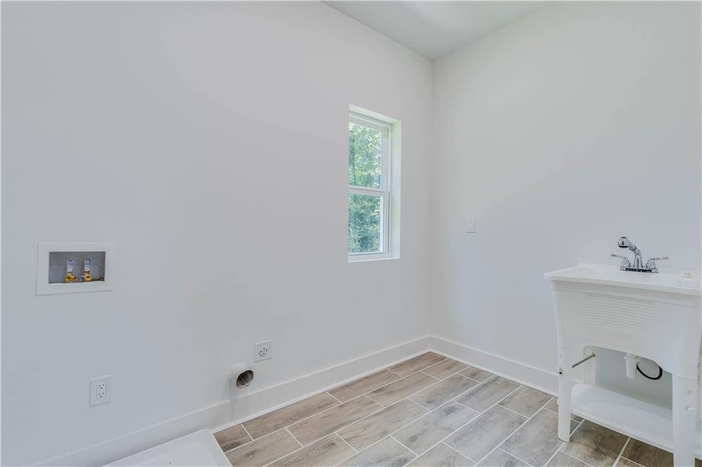 3277 Village Glen Drive