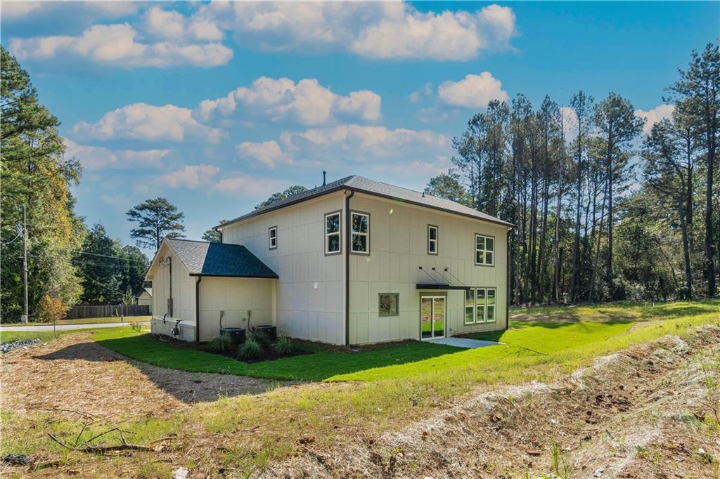 3277 Village Glen Drive