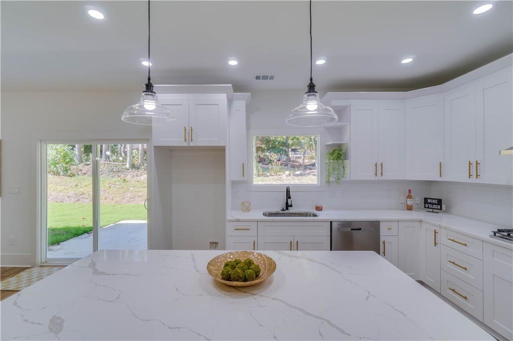 3277 Village Glen Drive