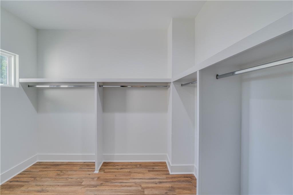 3277 Village Glen Drive